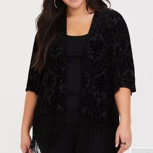 BLACK VELVET FRINGE KIMONO